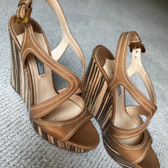 Prada sandals spectaculars like new ! - Picture 2 of 6